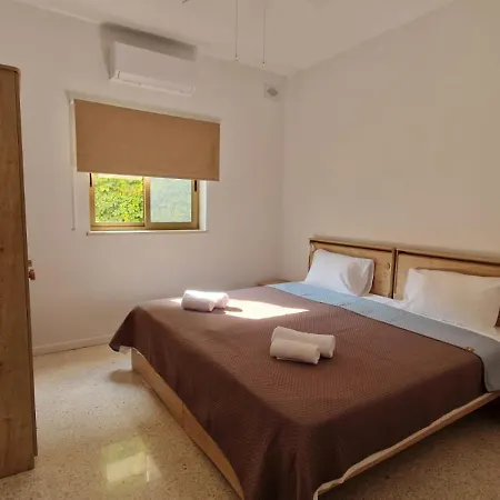 Apartman Spacious & Sunlit Charm In Malta!