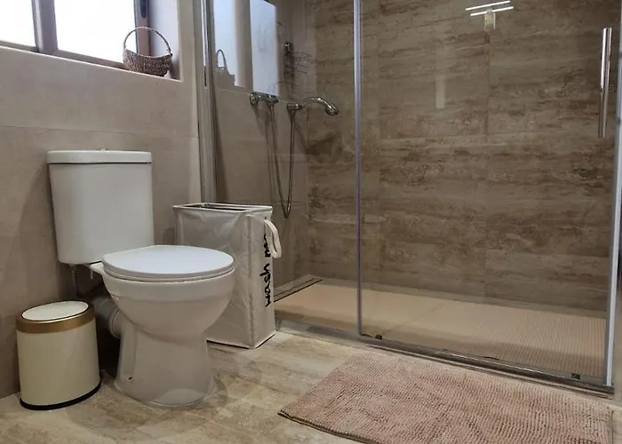 Spacious & Sunlit Charm In Malta! * Siggiewi